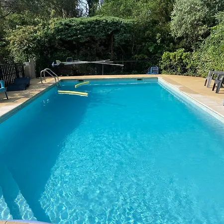 Mas Grimaud - Gite- Et D'hotes Familiales Bed & Breakfast