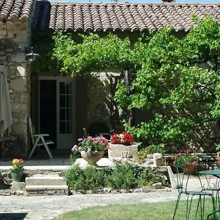 Bed & Breakfast Mas Grimaud - Gite- Et D'hotes Familiales